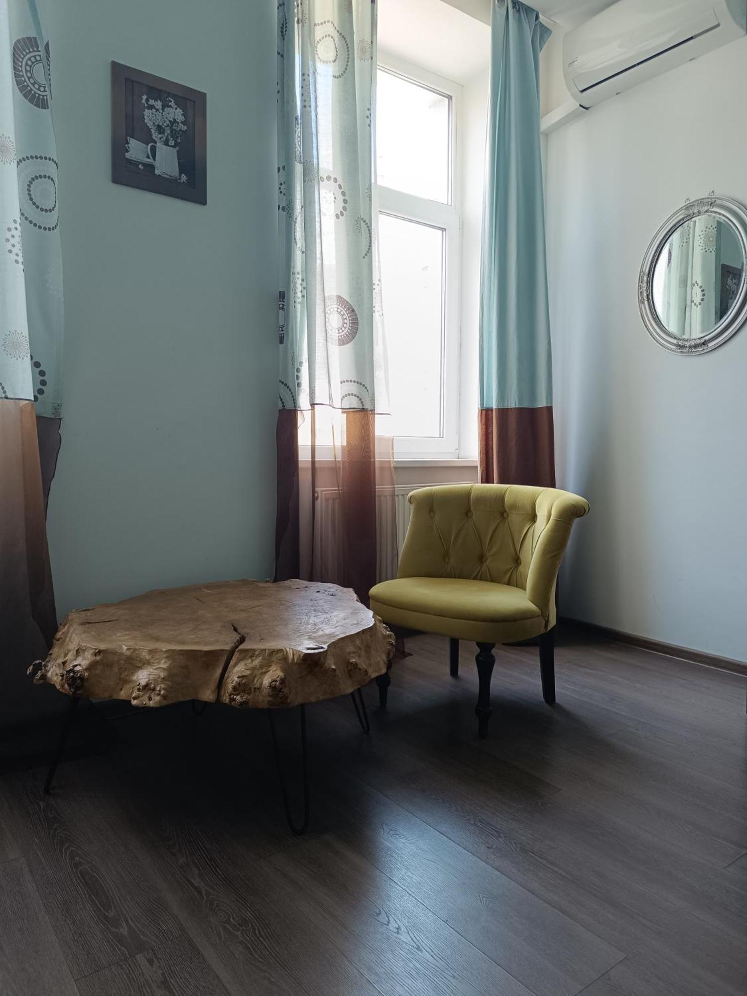 Apartments Zefir Λβιβ Εξωτερικό φωτογραφία