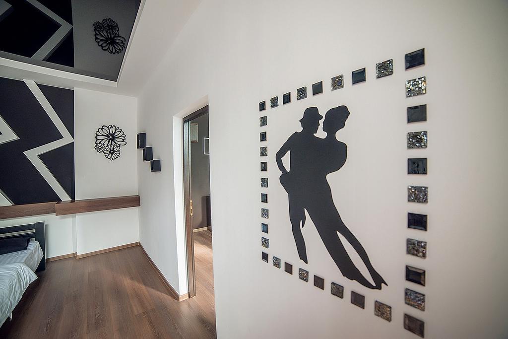 Apartments Zefir Λβιβ Εξωτερικό φωτογραφία