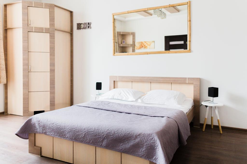 Apartments Zefir Λβιβ Εξωτερικό φωτογραφία