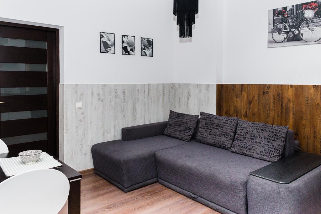 Apartments Zefir Λβιβ Εξωτερικό φωτογραφία